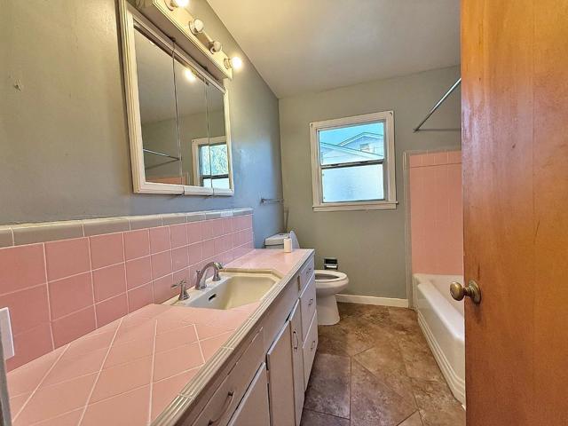 214 Carlson Street, King City CA: https://media.crmls.org/mediaz/019d336e-e2c7-4ecd-aa3a-c5664f082c30.jpg