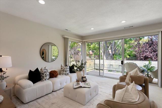 762 University Avenue, Palo Alto CA: https://media.crmls.org/mediaz/019e0abd-8f11-4e3d-b314-2b34fbe51382.jpg