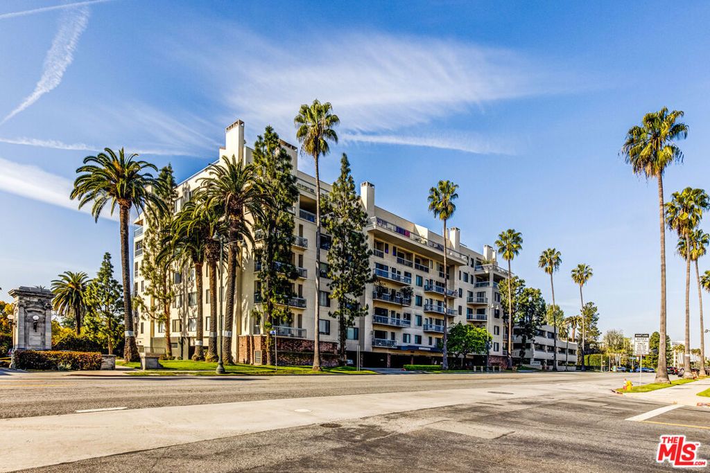 4460 Wilshire Boulevard #603