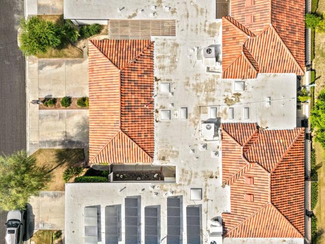 44 San Sebastian Drive, Rancho Mirage CA: https://media.crmls.org/mediaz/019f1a18-6471-4c79-9634-1326b9424107.jpg