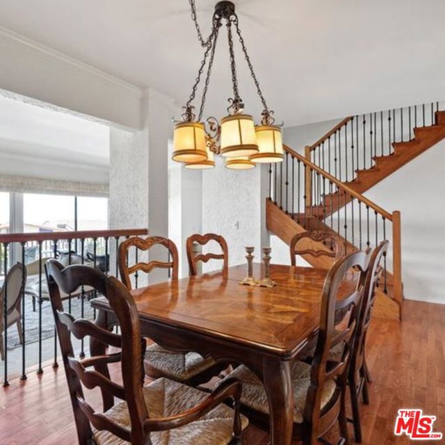 Open concept dining room