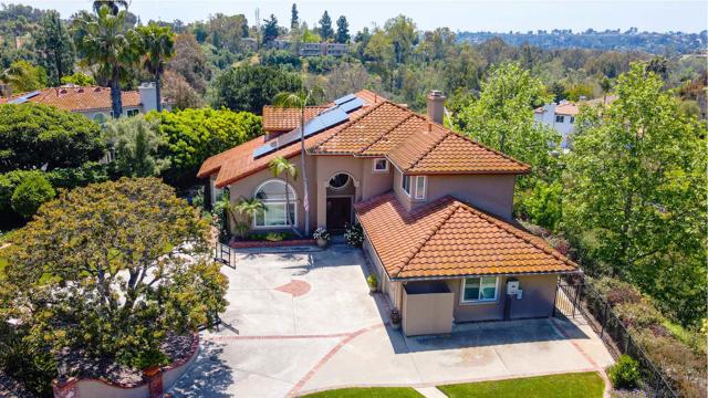 3245 Brookside Ln, Encinitas CA: https://media.crmls.org/mediaz/019f7f18-82ba-4c14-a052-90258c3cdc1a.jpg