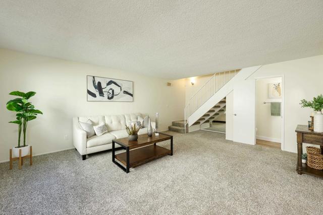 Detail Gallery Image 4 of 36 For 6816 Camphor Ln, San Diego,  CA 92139 - 2 Beds | 1/1 Baths