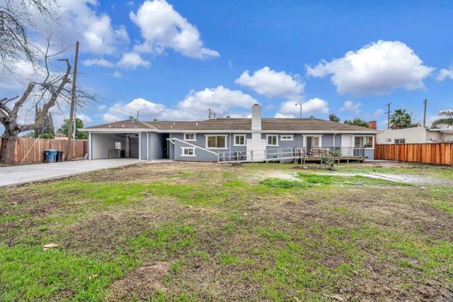 833 E Hedding Street, San Jose CA: https://media.crmls.org/mediaz/01a0c54c-b34f-41c2-beff-424bf00af441.jpg