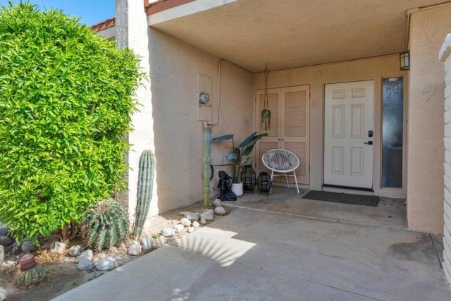 Image 28 of 46 For 80076 Palm Cir Drive