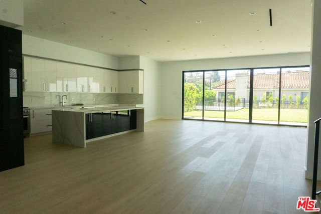 10360 Ilona Avenue, Los Angeles CA: https://media.crmls.org/mediaz/01a11f98-6331-4384-815f-2833017f9b86.jpg