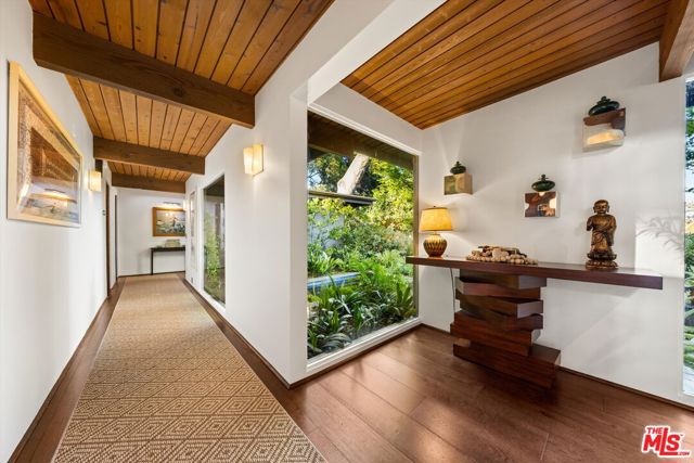 655 Oak Springs Lane, Santa Barbara CA: https://media.crmls.org/mediaz/01a1d025-d812-414c-a6f3-47ea59919858.jpg