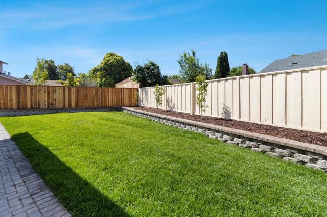 31301 San Andreas Drive, Union City CA: https://media.crmls.org/mediaz/01a2dbd9-e6c9-4655-af8d-eb91fcf67d87.jpg