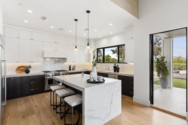 5508 Avenida Maravillas, Rancho Santa Fe CA: https://media.crmls.org/mediaz/01a40f6c-89d4-4145-9f0f-b942ed6a42ed.jpg
