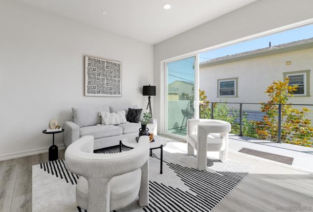 3739 31St St, San Diego CA: https://media.crmls.org/mediaz/01a486b5-7ddf-4115-b918-69d0e3959f62.jpg