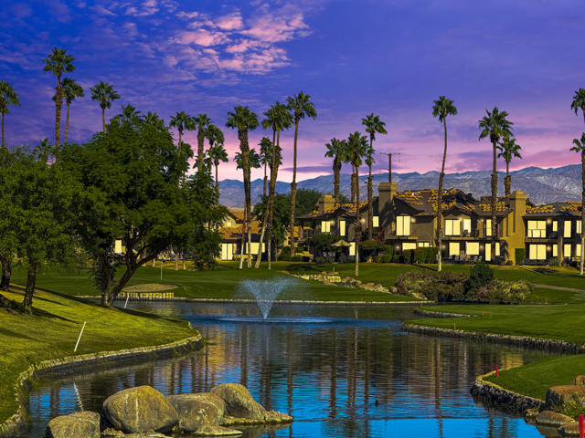 38488 Gazania Circle, Palm Desert CA: https://media.crmls.org/mediaz/01a540b3-d414-4224-a035-210716d42130.jpg