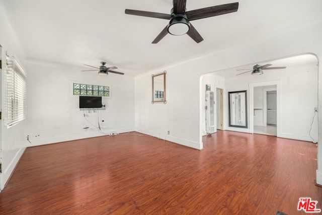 414 N Ditman Avenue, Los Angeles CA: https://media.crmls.org/mediaz/01a5759d-4292-403d-9204-b85c62e38b1d.jpg