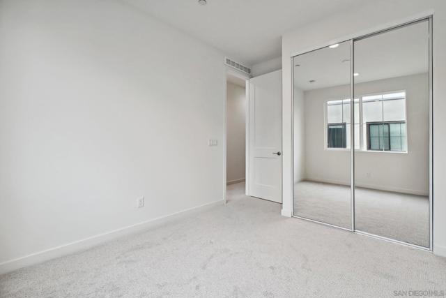 2581 Broom Ln, Carlsbad CA: https://media.crmls.org/mediaz/01a5dec5-e1e4-493a-8692-6956ed4b344a.jpg