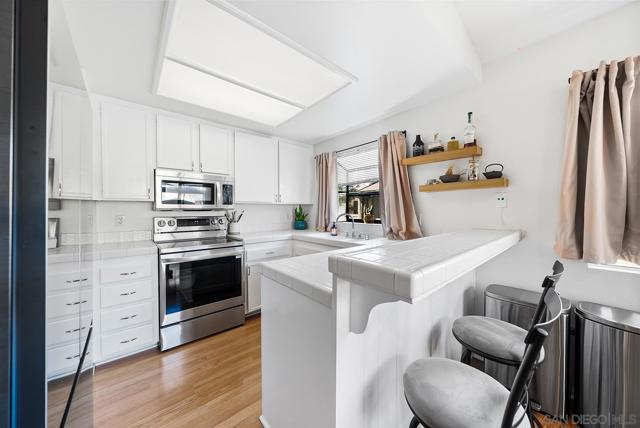 Image 9 of 50 For 3645 Avocado Village Ct  104