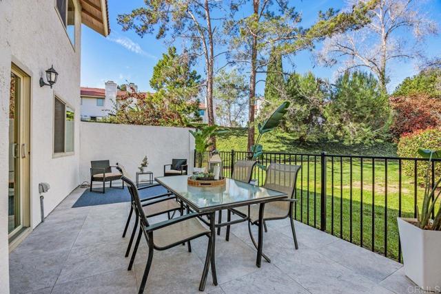 Detail Gallery Image 33 of 49 For 6561 Corte Cisco, Carlsbad,  CA 92009 - 3 Beds | 2/1 Baths