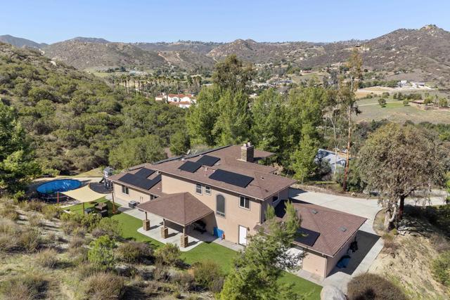 6433 Dehesa Road, El Cajon CA: https://media.crmls.org/mediaz/01a7fc42-a8c5-470a-ac04-4b5551435784.jpg