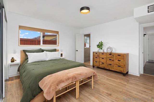 7614 Volclay Dr, San Diego CA: https://media.crmls.org/mediaz/01a8673c-f0e4-478e-a69f-c421c77c9b33.jpg