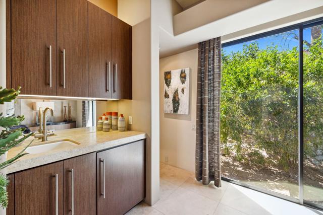 50741 Desert Arroyo Trail, Indian Wells CA: https://media.crmls.org/mediaz/01a88396-cd67-4341-b807-7f845417c54f.jpg