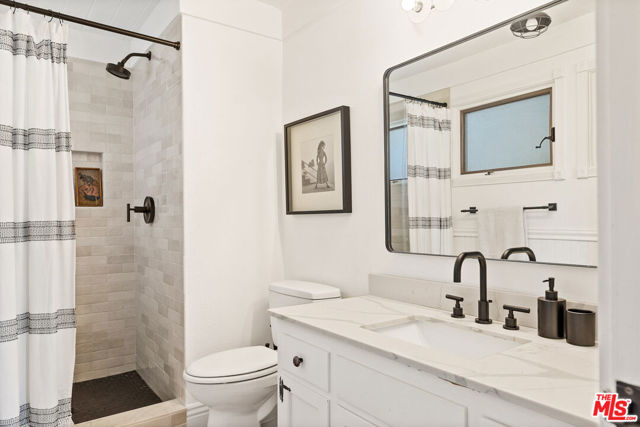 28277 Arbon Lane, Lake Arrowhead CA: https://media.crmls.org/mediaz/01aa4564-7477-448e-b503-59d2c95e3da7.jpg