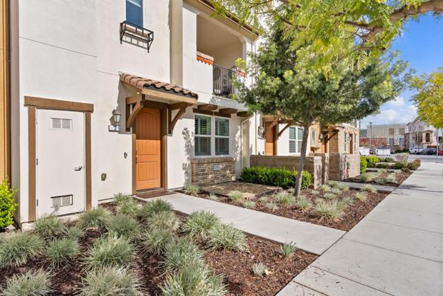 2758 Montecito Vista Way, San Jose CA: https://media.crmls.org/mediaz/01aabb91-6a4b-4dbc-8baa-da0b1cf906fc.jpg