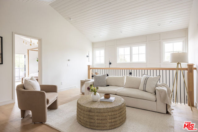 8363 Stewart Avenue, Los Angeles CA: https://media.crmls.org/mediaz/01aad2fc-60d4-4401-ba7e-7c78ed6b485f.jpg