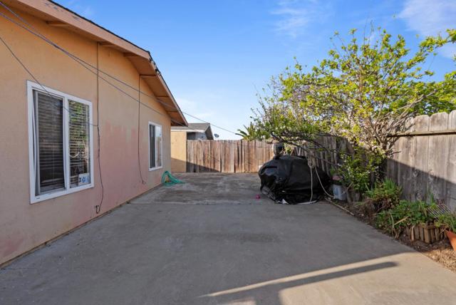 1780 Truckee, Salinas CA: https://media.crmls.org/mediaz/01ab21b4-500c-4335-bb9f-b1803a6a0208.jpg