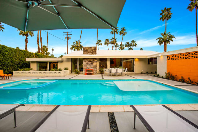 Image 52 of 83 For 992 La Jolla Road