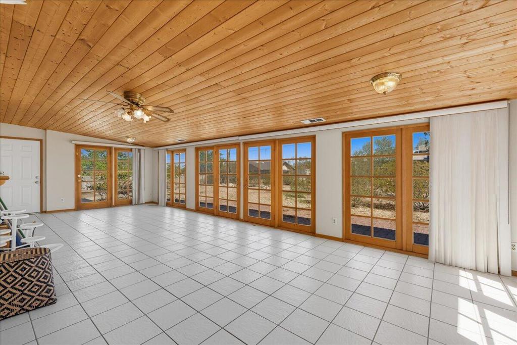 MLS #219135513DA image #15