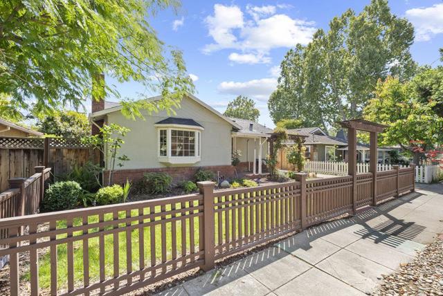 1986 Cottle Avenue, San Jose CA: https://media.crmls.org/mediaz/01acd282-7a38-44db-94f5-7706eef254b5.jpg