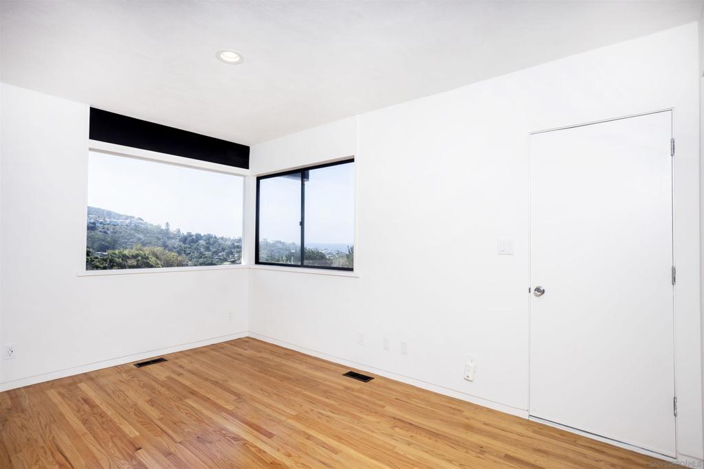 MLS #250043827SD image #13