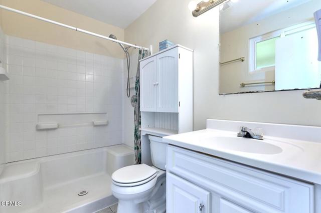 1209 Rosewood Avenue, Camarillo CA: https://media.crmls.org/mediaz/01adfa57-314b-491e-9a25-e3b0ac60d418.jpg