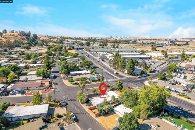 197 Carolos Drive, Pacheco CA: https://media.crmls.org/mediaz/01aec714-94a8-413c-9d29-18d8df508446.jpg