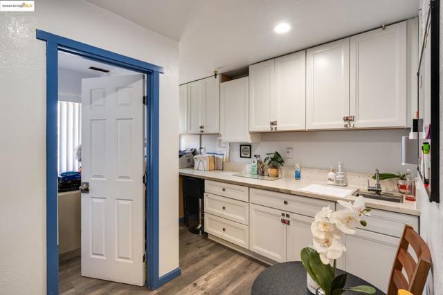 18905 Standish Ave, Hayward CA: https://media.crmls.org/mediaz/01af5bab-0018-47e7-9864-149a3f98f503.jpg