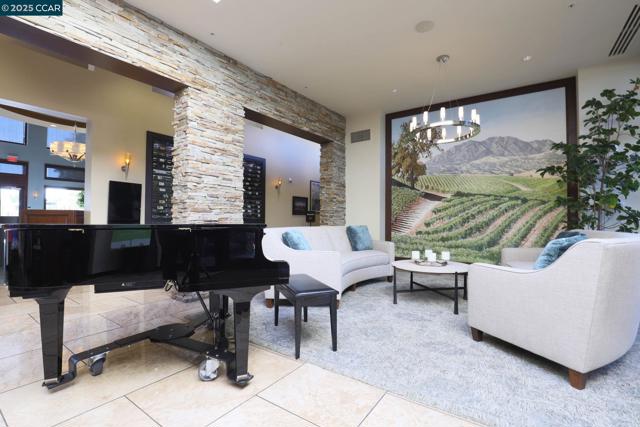 1512 Miwok Ct, Brentwood CA: https://media.crmls.org/mediaz/01afa1be-780a-40d0-bbaa-0c6a6f0706de.jpg