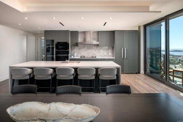 Detail Gallery Image 11 of 48 For 2855 Fifth Ave #1304,  San Diego,  CA 92103 - 3 Beds | 3/1 Baths
