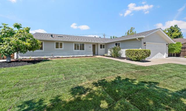 907 Bainbridge ct, Sunnyvale CA: https://media.crmls.org/mediaz/01b116a5-3a51-4ad4-a96d-8a3854425641.jpg