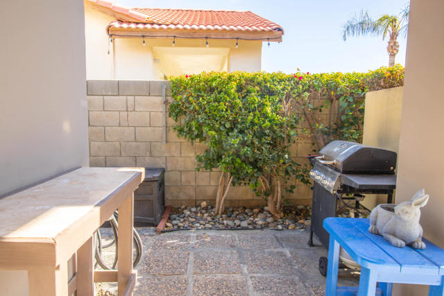 74629 Lavender Way, Palm Desert CA: https://media.crmls.org/mediaz/01b17ad9-0684-49c9-ab2a-2e740898b58c.jpg