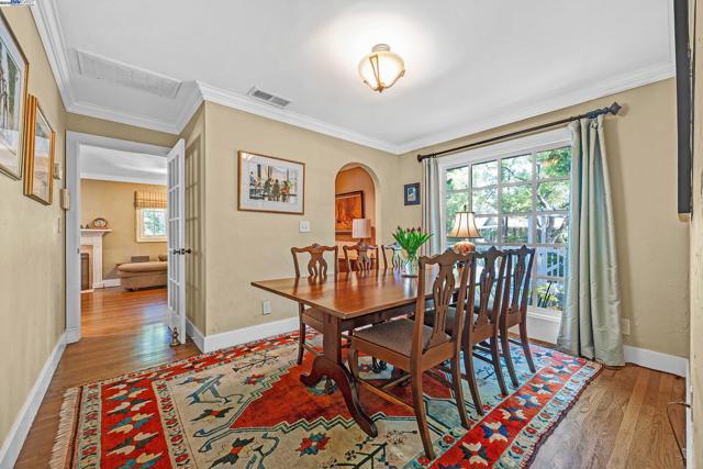 203 Roberta Ave, Pleasant Hill CA: https://media.crmls.org/mediaz/01b2056c-5c44-46c2-9d9a-3ecab9963e79.jpg