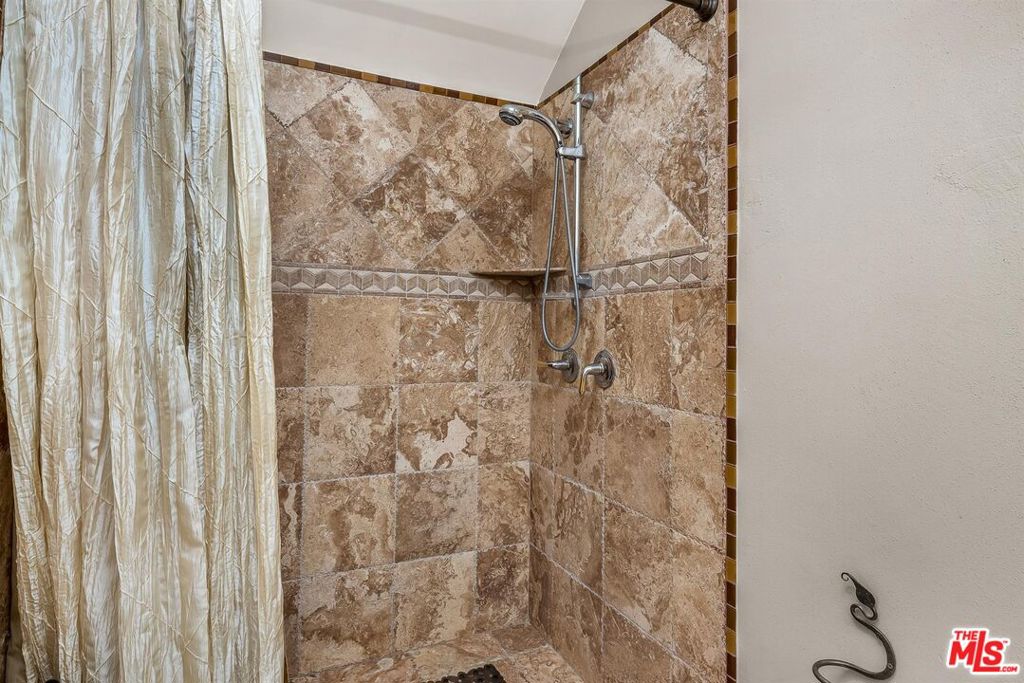 MLS #26862839 image #24