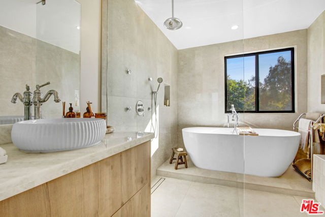 1845 Calgary Lane, Los Angeles CA: https://media.crmls.org/mediaz/01b41e4e-3263-41c1-8a15-95016a757dd9.jpg