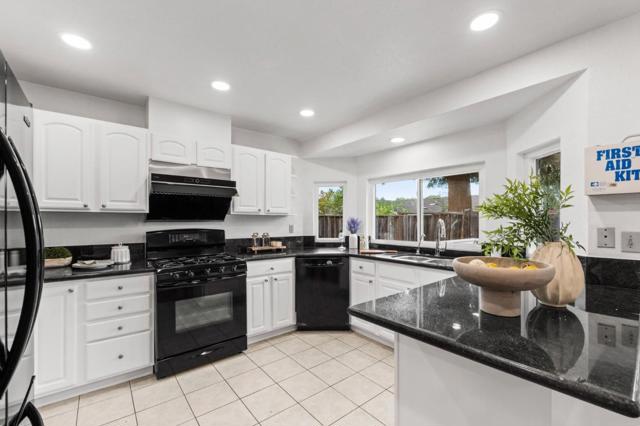 959 Reed Avenue, Sunnyvale CA: https://media.crmls.org/mediaz/01b4bff1-f161-4a09-924e-b99083598097.jpg