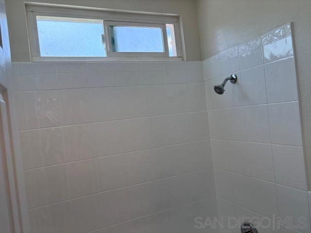3863 Highland Ave, San Diego CA: https://media.crmls.org/mediaz/01b580d0-939f-4ba2-8420-cb4af79f7cd7.jpg