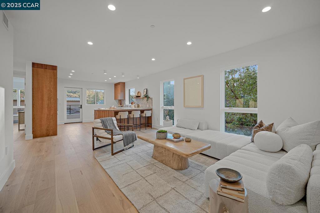 3742 Mt. Diablo Blvd #2A #WOODHAVEN 2A