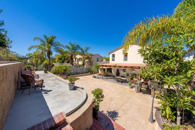 1175 SANTA OLIVIA RD, Chula Vista CA: https://media.crmls.org/mediaz/01b6ec50-166c-4132-bcfe-da5674ce6a52.jpg