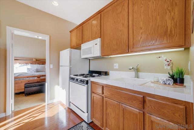 15397 Rock Creek Ln, El Cajon CA: https://media.crmls.org/mediaz/01b784fa-290b-4f43-a22c-95962cf56ec6.jpg