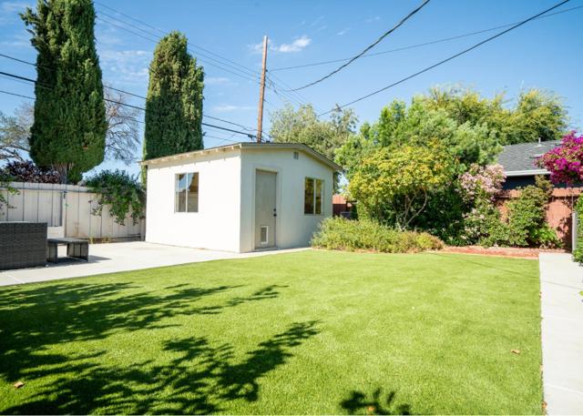 1725 Hogar Drive, San Jose CA: https://media.crmls.org/mediaz/01b8c934-ca7f-4638-90bb-8ac7b0a9092d.jpg
