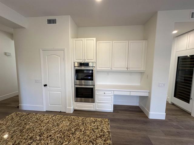 Detail Gallery Image 7 of 53 For 845 Stratford, Encinitas,  CA 92024 - 6 Beds | 4/1 Baths