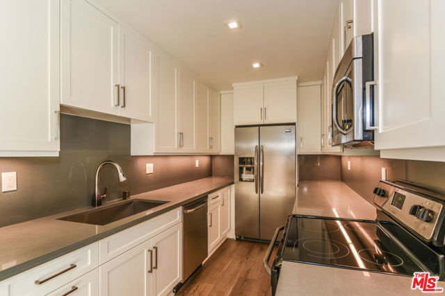 610 N Orlando Avenue, West Hollywood CA: https://media.crmls.org/mediaz/01b97325-55a4-4ce4-865b-c89559e278f4.jpg