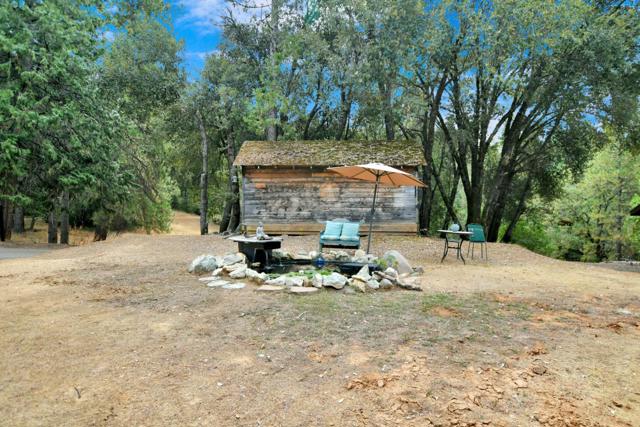 17533 Humbug Creek Road, Glencoe CA: https://media.crmls.org/mediaz/01bb846f-1b73-493f-9e4c-3b6bba06515e.jpg