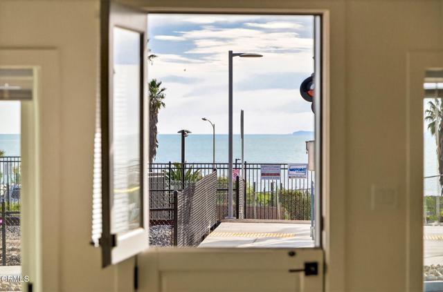 Detail Gallery Image 16 of 78 For 809 E Front St, Ventura,  CA 93001 - – Beds | – Baths